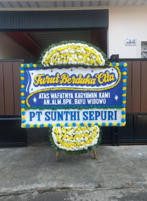 Papan Bunga Duka di Padang Panjang